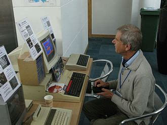 Micro- Wikipedia.