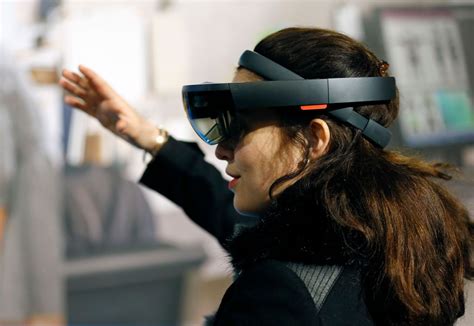 Microsoft Has Reportedly Killed the HoloLens 3 Project