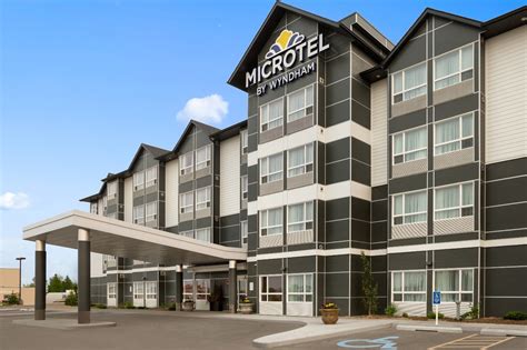 Microtel microtel. Our hotel features 1 meeting room, which can be arranged to accommodate 25 conference guests. Plan your next meeting or special event with us. We also arrange great rates for groups — large or small. REQUEST QUOTE. With modern rooms, free breakfast and WiFi, and friendly service, Microtel Inn & Suites by Wyndham Kearney just … 