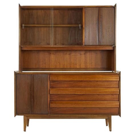 Mid century modern buffet.  Find a broad range of unique Mid-Century Modern buffet...