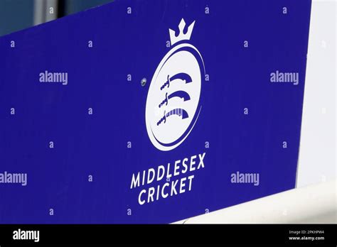 Middlesex cricket ground.  📎 Middlesex Cricket Middlesex_CCC 5h Crikey...