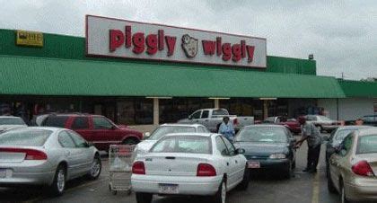 Savely Biggly. Finest Dinest. Your neighborhood Piggly Wiggly in Birmingham, offering fresh produce, quality meats, and unbeatable value. Discover local favorites and weekly specials at The Pig!
