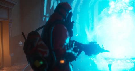 Midnight Ghost Hunt is basically multiplayer Ghostbusters with one side as the ghosts 