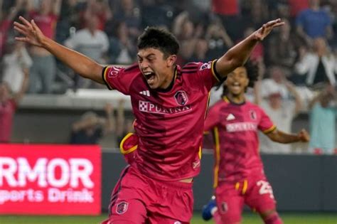 Miguel Perez scores first MLS goal days after HS graduation; CITY wins 3-1