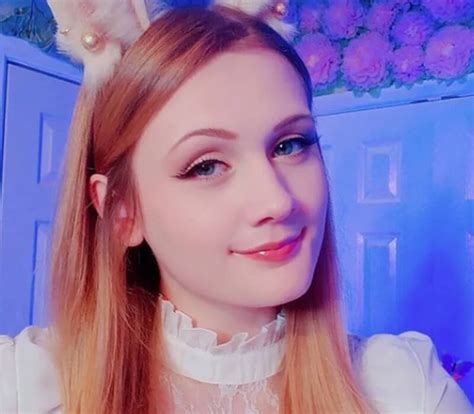 Miinuinu  Onlyfans Leak +18 💋