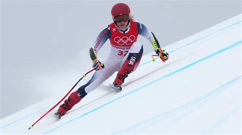 Mikaela Shiffrin to enter women