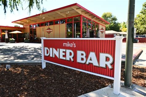 Mike’s Diner Bar in Palo Alto faces eviction after owner paid rent one day late