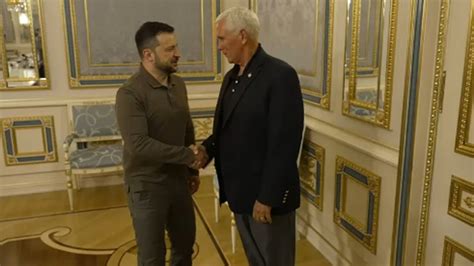 Mike Pence meets with Zelenskyy in surprise trip to Kyiv