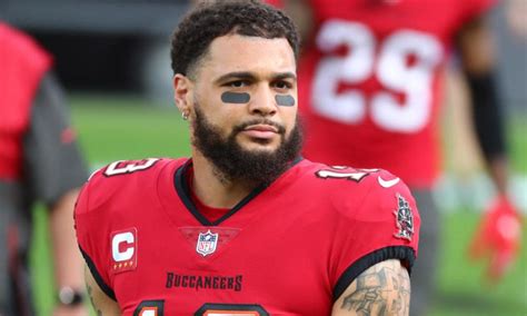 Oct 22, 2022 · What is Mike Evans' net worth? According to estimates produced by wealthygorilla.com, Mike Evans has a net worth of 25m dollars. This may seem low, but it takes into account tax payments on his ...