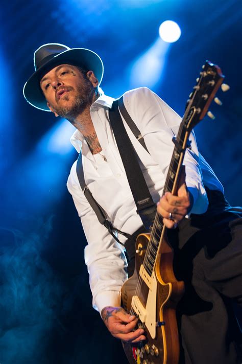 Mike ness. Mike Ness' (lead singer of Social Distortion) solo album of covers (and one original) "Under The Influences" The story in this song is so neat!Lyrics:To the ... 