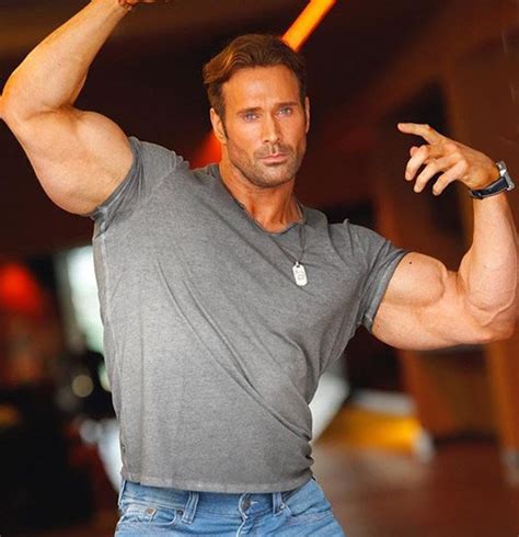 How old is Mike O’Hearn? The American bodybuilder was born 