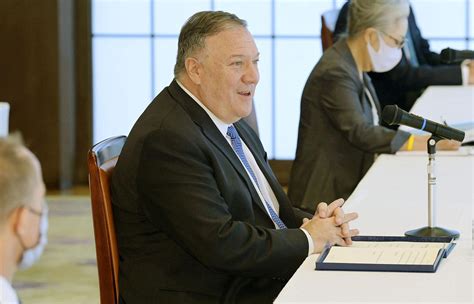 Mike Pompeo claims his dramatic transformation is attributable to nothing more than working out for 30 minutes five to six times a week. His weight loss is drastic and swift; he looks so different and hard to recognize. According to experts at Mexico Bariatric Center®, it is very suspicious for the 58-year-old to lose that much weight quickly .... 