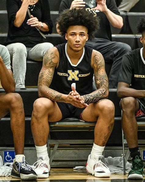 Mikey williams braids. 19 thg 2, 2020 ... “Stop it, Terren,” Zaire Wade said. “Drake is definitely not a rapper,” said Ziaire Williams, ranked No. 7 on ESPN's list of the country's best ... 