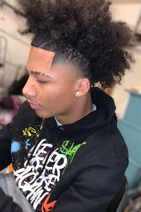 Mikey williams haircut. The 19-year-old is accused of a shooting incident on March 27 at his home in San Diego County. Williams was involved in an argument that ended with shots being fired at a car that had five ... 