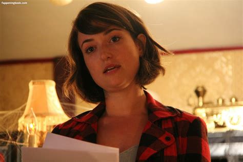 Milana Vayntrub, an actress who is best known as Lily from AT&T commercials, is facing a wave of sexual harassment online after social media users rediscovered her videos for the company. Over the last week, Twitter users have posted objectifying memes of the actress, many of which have distorted her personal photos.. 