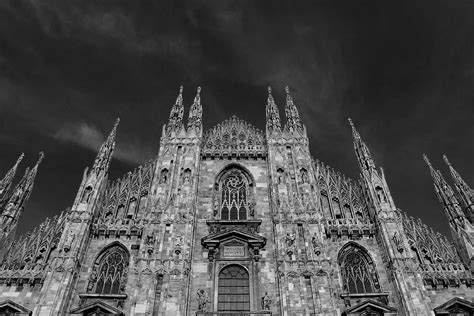 Milano Italy Black&white nel 2024 - pinterest.it