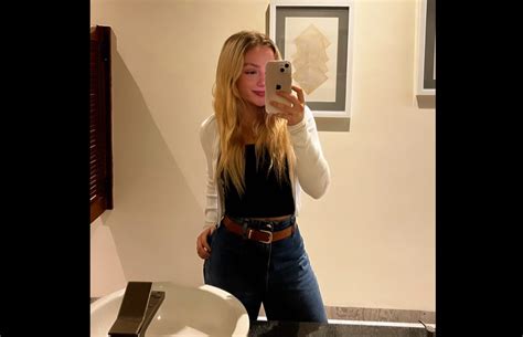 Milavalentina Onlyfans Leaked +18 😈 24 Photos