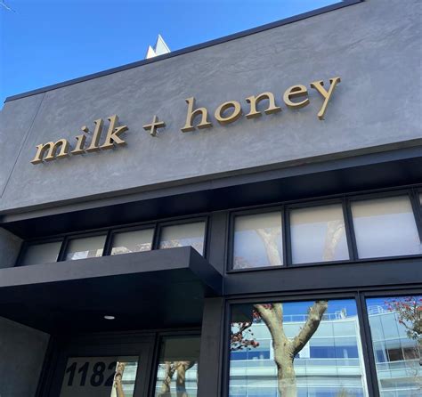 Milk and honey brentwood. 11826 San Vicente Blvd 