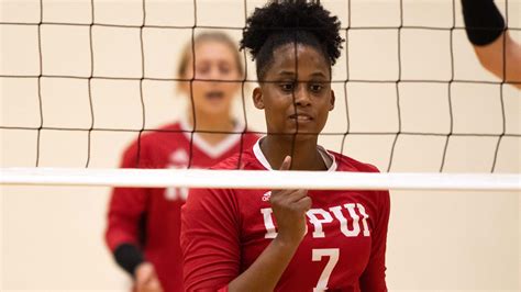 MOON TOWNSHIP, Pa. – The IUPUI volleyball team earned their third consecutive Horizon League win with a 3-1 victory over Robert Morris on Saturday to improve their. 