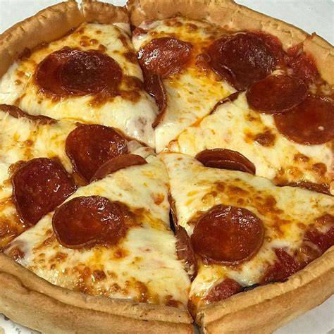 Miller pizza. A PASSION FOR PIZZA. Millers Pizzas are based on the concept of using flavoured pizza doughs, combined with innovative toppings to create a distinctive taste and to offer a contemporary eating style. Our Menu. 