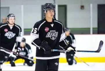 Milpitas native is an ace on the ice with amateur hockey team