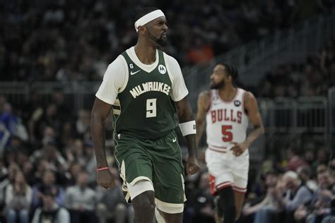 Milwaukee, Denver wrap up No. 1 seeds in NBA playoffs
