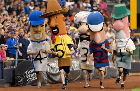 Milwaukee Brewer Sausage Race Men