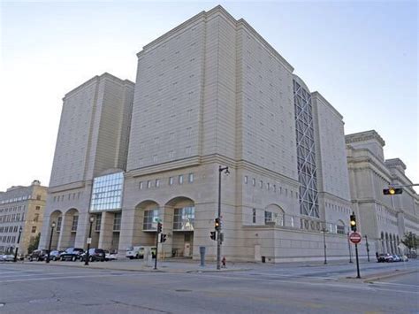 Milwaukee county jail.  9th Street, Milwaukee, WI 53233.  This search engine lists...