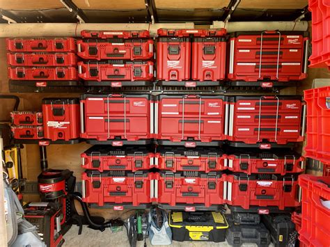 The Milwaukee PACKOUT XL Tool Box is constructed with impact-resistant polymers and metal reinforced corners to withstand harsh jobsite conditions. The tool storage solution connects with all other PACKOUT system components via integrated locking cleats and has a 100 lbs. weight capacity. This extra-large tool box has an IP65 rated weather seal .... 