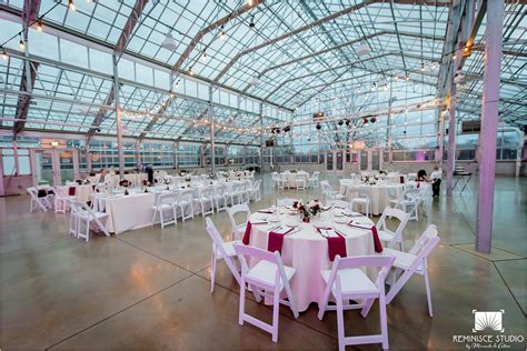 Milwaukee wedding venues. Weddings are rarely cheap, but you can stack up some serious savings by opting to have a winter wedding and getting creative to make it work. Photo by pdbreen. Weddings are rarely ... 