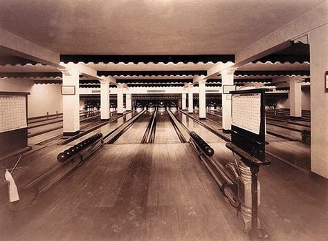 Download Milwaukees Historic Bowling Alleys Images Of America Wisconsin By Manya Kaczkowski