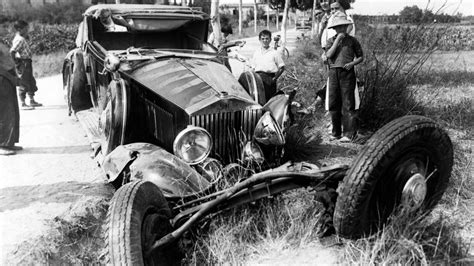 Mind-Blowing Fact: The First Car Accident Ever Recorded …