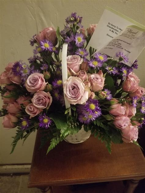 Minden Florist. Minden LA Flower Delivery. Avas Flowers Shop