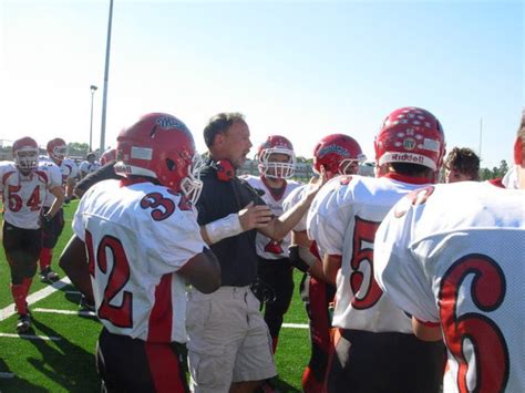 Mineola Football Coach Still Going Strong After 25 Years