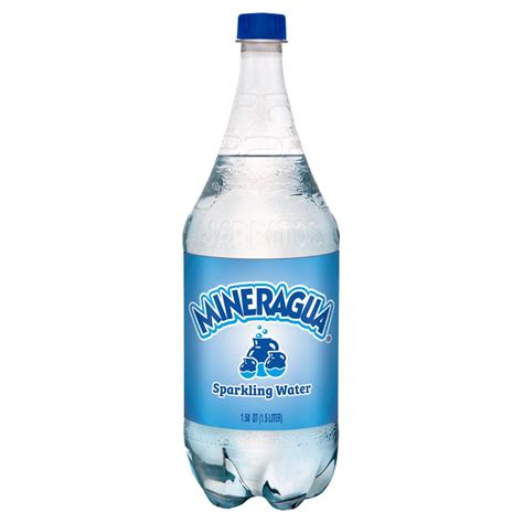Mineragua. Total Fat 0g. -. How much sodium is in Mineragua Club Soda? Amount of sodium in Mineragua Club Soda: Sodium 65mg. 3%. How many carbs are in Mineragua Club Soda? Amount of carbs in Mineragua Club Soda: Carbohydrates 0g. 