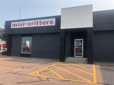 Mini Critters Sioux Falls; Serving the Sioux Falls area for over 40 years! Pet hotel, grooming, DIY dog wash, and pet store. For people who love their pets, Mini Critters is a full service pet store with a great selection of products and accessories to keep your pet happy and healthy.. 