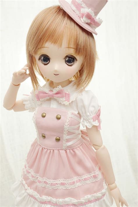 This is a DD base body that uses the newest DD-f3 internal frame. Body. MDD Base Body (DD-f3) Hands: MDD-H-01 Basic Hand. Includes. Base Body, Dollfie Dream Concept Note※. ※This booklet is a simple guide that includes information on the types of DDs, how to handle the DD body, how to attach eyes and wigs, etc., with …. 