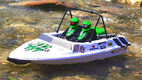 Check out this RC Jet Boat here: http://bit.ly/2VFYGF1The Sprintjet 9-inch Self-Righting Jet boat Deep-V is an awesome summer toy to play with in your swimmi.... 