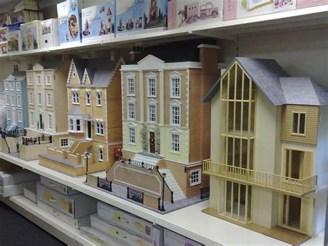 Miniatures uk shop.  Welcome to Dollshouse Mania.  We create all our artisan...