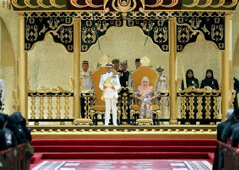 Minimum salary in brunei for foreigners. .  ...