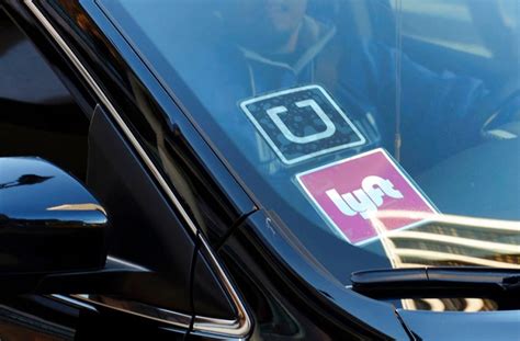 Minimum wage for Uber, Lyft drivers awaits action from Walz
