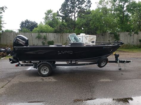 East Bethel, Minnesota ALUMINCRAFT BACKTROLLER 17 FISHING BOAT ... Boat for sale. $2,000. St.paul 2024 Princecraft 23 Sportfisher 2S RL Dinette Pontoon & Mercury 4-S .... 