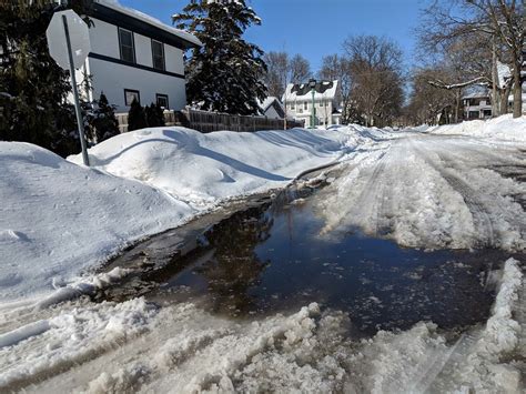 Minnesota ramps up spring flood preparations as snowpack rapidly melts