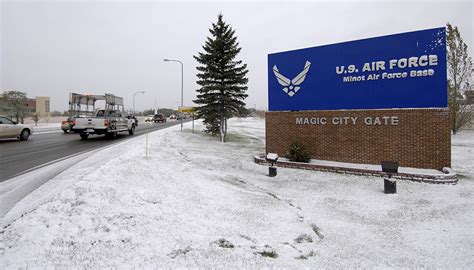 Minot air force base north dakota. TRAVEL and Road Conditions - The North Dakota Department of Transportation determines the road conditions for Hwy 83 and the surrounding area for travel to and from base, and the 5th Mission Support Group commander determines road conditions on-base.If weather conditions are severe and warrant either a delay or restricted reporting … 