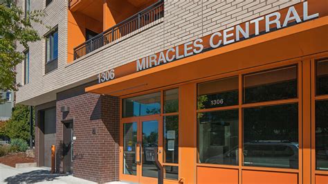 Miracle central apartments. Apartments for rent in Miracle Mile, California have a median rental price of $3,349. There are 87 active apartments for rent in Miracle Mile, which spend an average of 49 days on the market. 