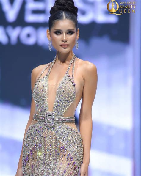 Miss_@Ngie Leaked XxX 😈 200 Pics