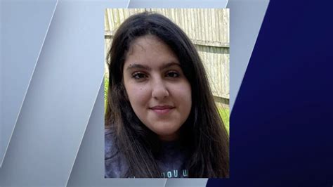 Missing teen last seen leaving home in Edison Park