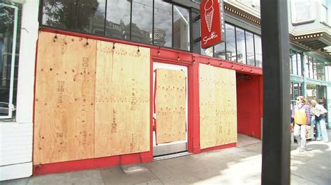 Mission District ice cream shop vandalized overnight in San Francisco