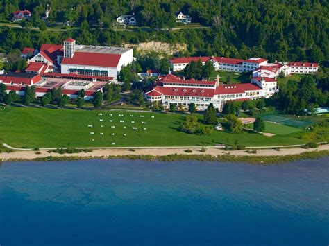 Mission point resort mackinac island. When families visit the heart of Mission Point, they leave feeling more connected to the island than before. Round Island Kitchen is open for breakfast, lunch and dinner and reservations are highly recommended. Hours of Operation. Open Daily 7:00 am – 10:00 pm Bar Only Until Midnight <> Visit Round Island Kitchen – Mission … 
