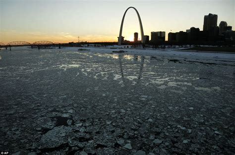 Mississippi River to rise near St. Louis as northern snow melts